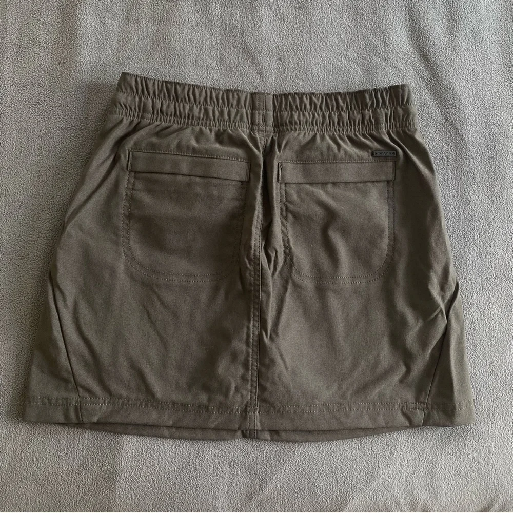 Prana Alana Skort Dark Iron Gray Athletic Skirt Summer Travel Athleisure XS